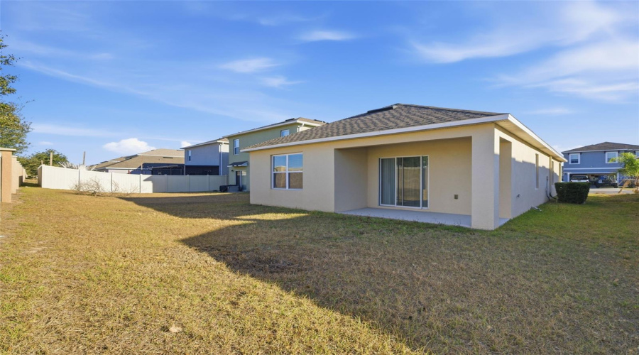 DAVENPORT, Florida 33837, 3 Bedrooms Bedrooms, ,2 BathroomsBathrooms,Residential,For Sale,EAGLEVIEW,0,MFRTB8476450