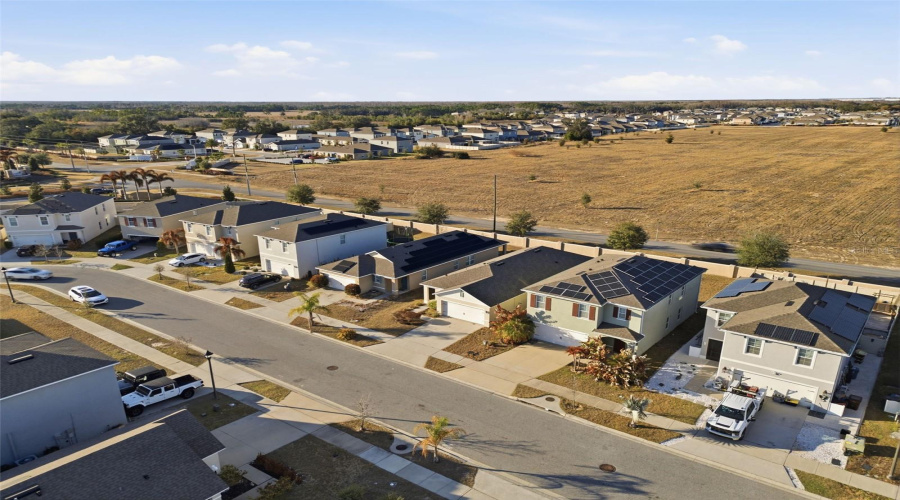 DAVENPORT, Florida 33837, 3 Bedrooms Bedrooms, ,2 BathroomsBathrooms,Residential,For Sale,EAGLEVIEW,0,MFRTB8476450