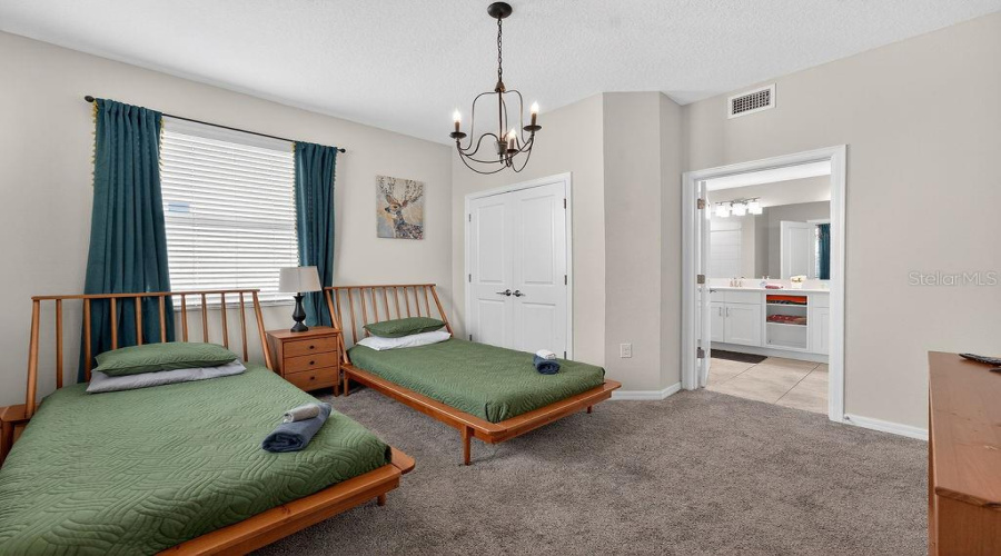 KISSIMMEE, Florida 34746, 3 Bedrooms Bedrooms, ,2 BathroomsBathrooms,Residential,For Sale,PARADOX,0,MFRO6395471