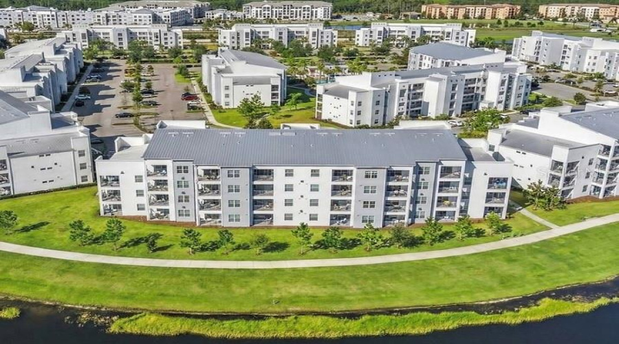 KISSIMMEE, Florida 34746, 3 Bedrooms Bedrooms, ,2 BathroomsBathrooms,Residential,For Sale,PARADOX,0,MFRO6395471