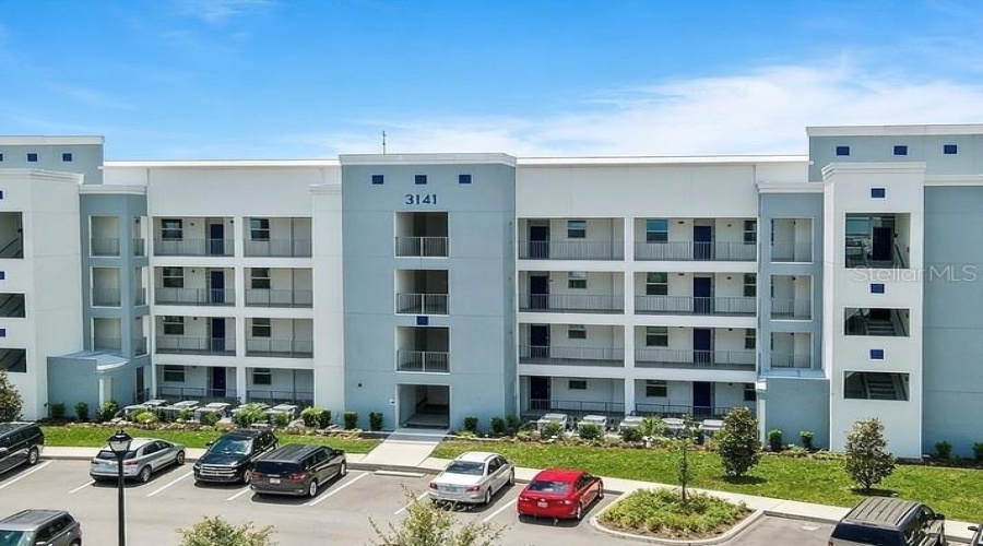 KISSIMMEE, Florida 34746, 3 Bedrooms Bedrooms, ,2 BathroomsBathrooms,Residential,For Sale,PARADOX,0,MFRO6395471