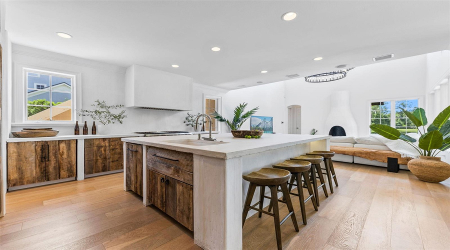 CELEBRATION, Florida 34747, 6 Bedrooms Bedrooms, ,6 BathroomsBathrooms,Residential,For Sale,ACADIA TERRACE,0,MFRO6330727