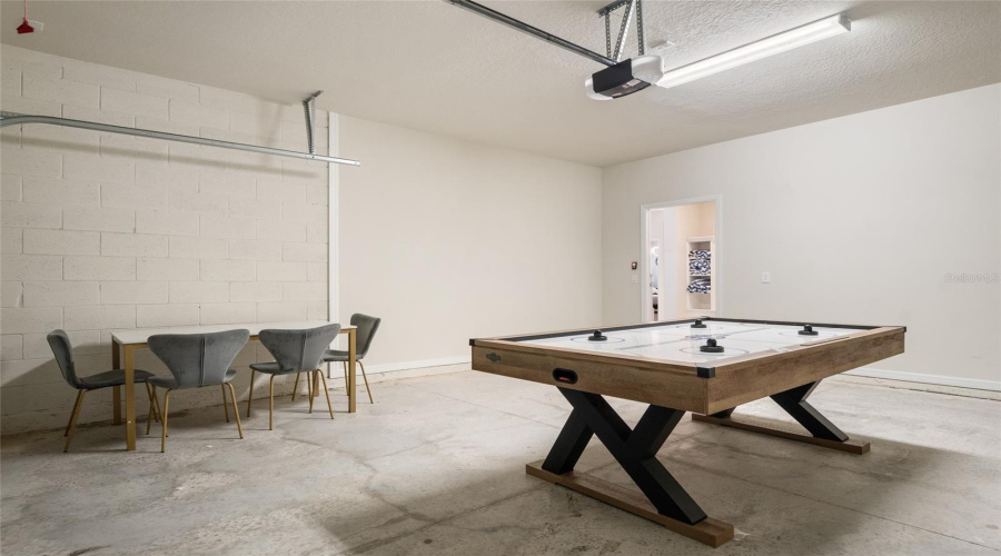 DAVENPORT, Florida 33897, 10 Bedrooms Bedrooms, ,8 BathroomsBathrooms,Residential,For Sale,LANA,0,MFRO6396774