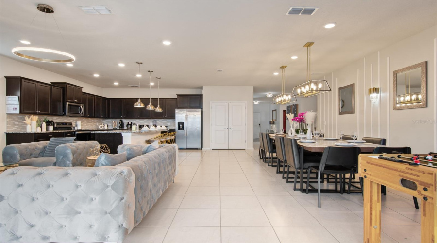 DAVENPORT, Florida 33897, 10 Bedrooms Bedrooms, ,8 BathroomsBathrooms,Residential,For Sale,LANA,0,MFRO6396774