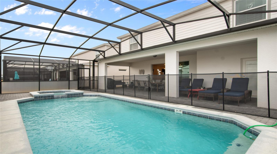 DAVENPORT, Florida 33897, 10 Bedrooms Bedrooms, ,8 BathroomsBathrooms,Residential,For Sale,LANA,0,MFRO6396774