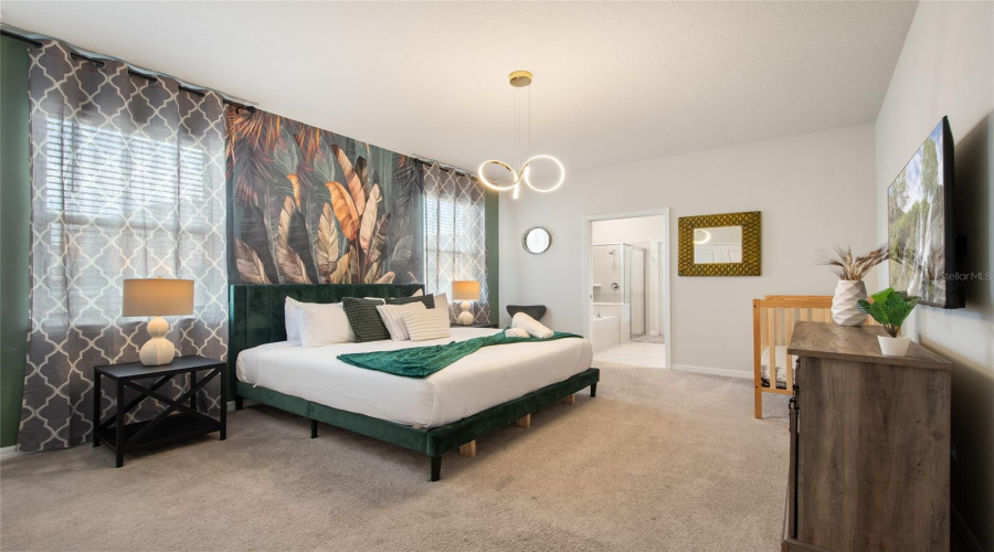 DAVENPORT, Florida 33897, 10 Bedrooms Bedrooms, ,8 BathroomsBathrooms,Residential,For Sale,LANA,0,MFRO6396774