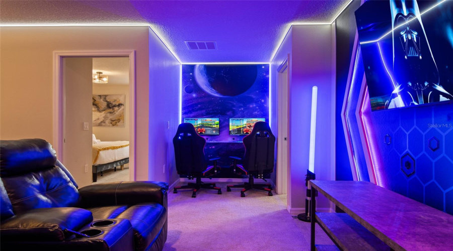 DAVENPORT, Florida 33897, 10 Bedrooms Bedrooms, ,8 BathroomsBathrooms,Residential,For Sale,LANA,0,MFRO6396774