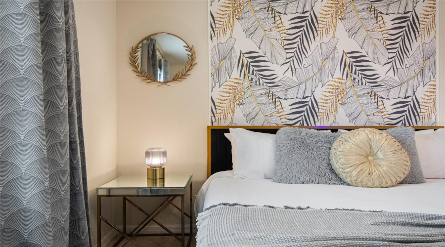 DAVENPORT, Florida 33897, 10 Bedrooms Bedrooms, ,8 BathroomsBathrooms,Residential,For Sale,LANA,0,MFRO6396774