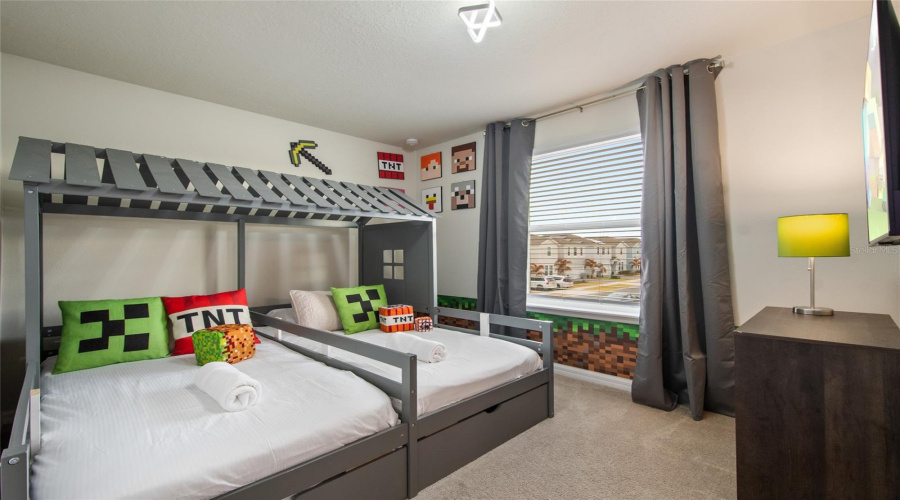 DAVENPORT, Florida 33897, 10 Bedrooms Bedrooms, ,8 BathroomsBathrooms,Residential,For Sale,LANA,0,MFRO6396774