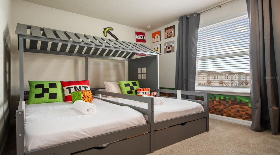 DAVENPORT, Florida 33897, 10 Bedrooms Bedrooms, ,8 BathroomsBathrooms,Residential,For Sale,LANA,0,MFRO6396774