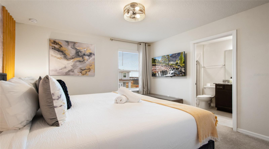 DAVENPORT, Florida 33897, 10 Bedrooms Bedrooms, ,8 BathroomsBathrooms,Residential,For Sale,LANA,0,MFRO6396774