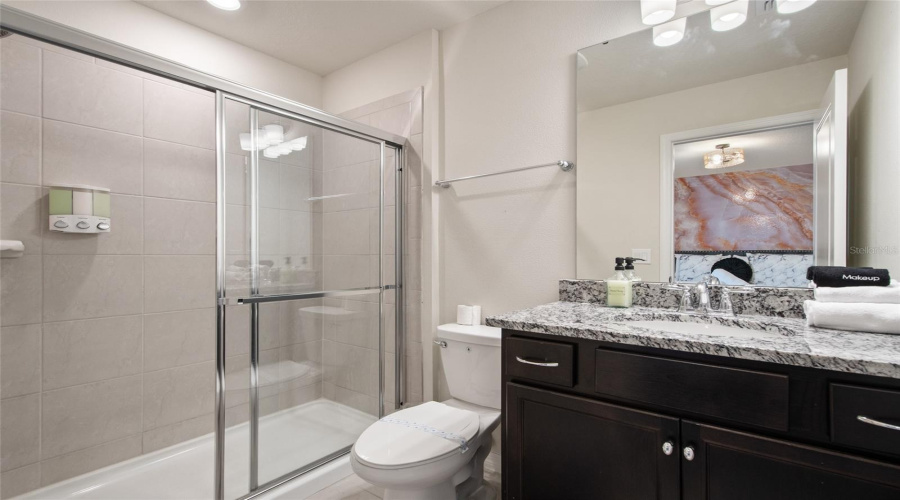 DAVENPORT, Florida 33897, 10 Bedrooms Bedrooms, ,8 BathroomsBathrooms,Residential,For Sale,LANA,0,MFRO6396774