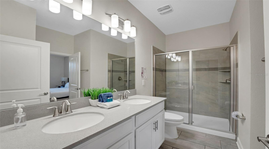 KISSIMMEE, Florida 34746, 8 Bedrooms Bedrooms, ,5 BathroomsBathrooms,Residential,For Sale,FABLE,0,MFRO6358672