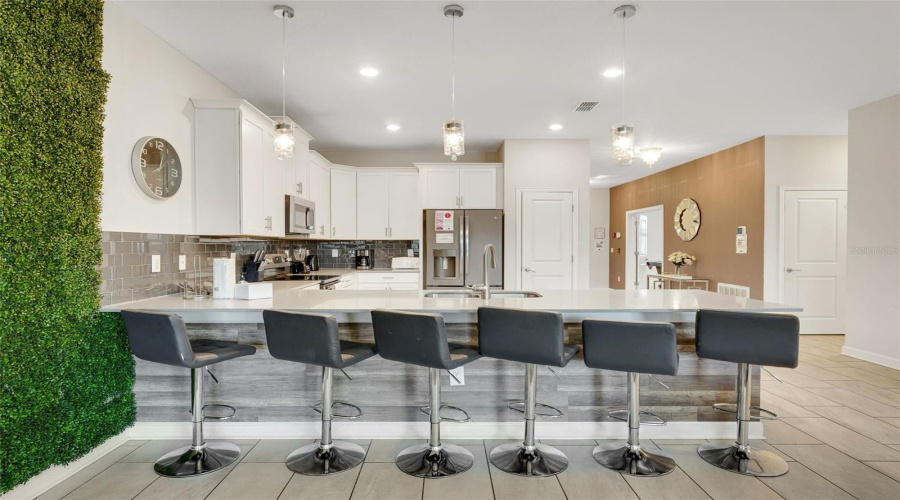 KISSIMMEE, Florida 34746, 8 Bedrooms Bedrooms, ,5 BathroomsBathrooms,Residential,For Sale,FABLE,0,MFRO6358672