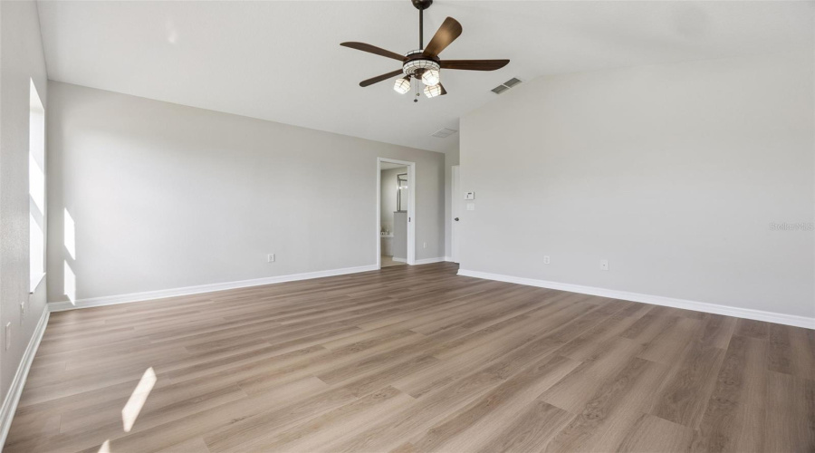 DAVENPORT, Florida 33896, 3 Bedrooms Bedrooms, ,2 BathroomsBathrooms,Residential,For Sale,KNIGHTSBRIDGE,0,MFRO6396422