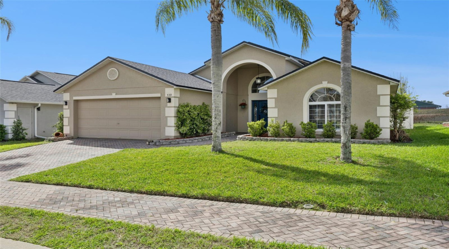 DAVENPORT, Florida 33896, 3 Bedrooms Bedrooms, ,2 BathroomsBathrooms,Residential,For Sale,KNIGHTSBRIDGE,0,MFRO6396422