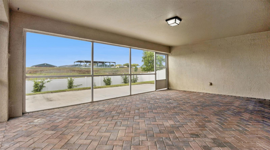 DAVENPORT, Florida 33896, 3 Bedrooms Bedrooms, ,2 BathroomsBathrooms,Residential,For Sale,KNIGHTSBRIDGE,0,MFRO6396422