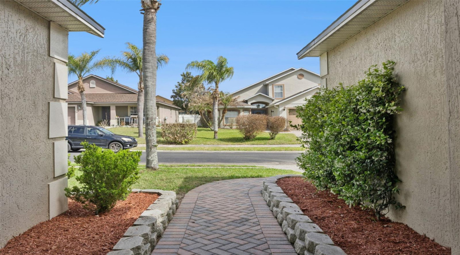DAVENPORT, Florida 33896, 3 Bedrooms Bedrooms, ,2 BathroomsBathrooms,Residential,For Sale,KNIGHTSBRIDGE,0,MFRO6396422
