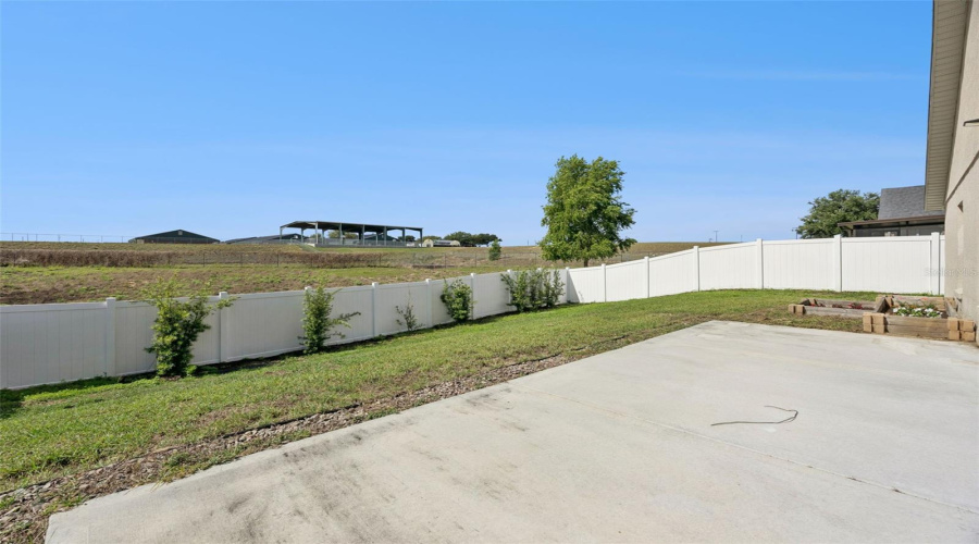 DAVENPORT, Florida 33896, 3 Bedrooms Bedrooms, ,2 BathroomsBathrooms,Residential,For Sale,KNIGHTSBRIDGE,0,MFRO6396422