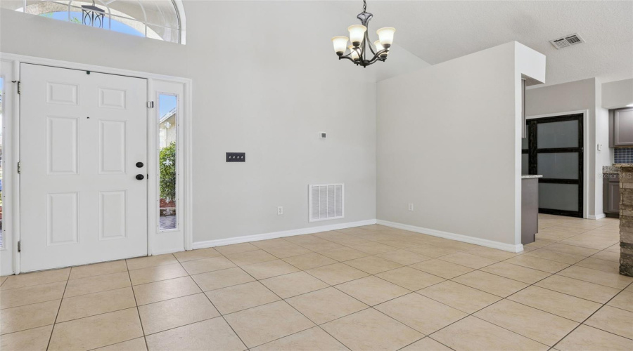 DAVENPORT, Florida 33896, 3 Bedrooms Bedrooms, ,2 BathroomsBathrooms,Residential,For Sale,KNIGHTSBRIDGE,0,MFRO6396422