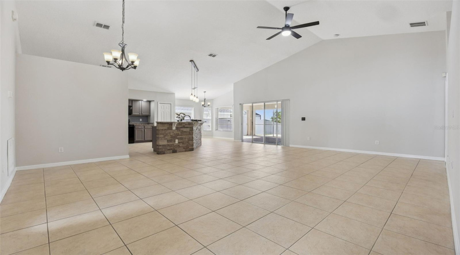 DAVENPORT, Florida 33896, 3 Bedrooms Bedrooms, ,2 BathroomsBathrooms,Residential,For Sale,KNIGHTSBRIDGE,0,MFRO6396422
