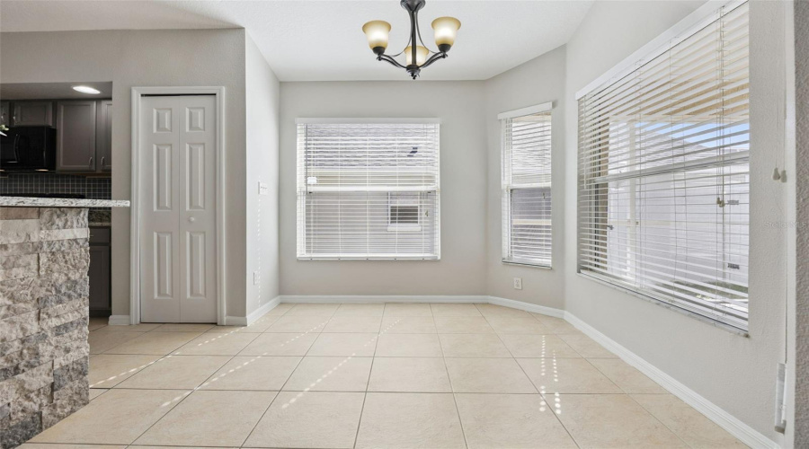 DAVENPORT, Florida 33896, 3 Bedrooms Bedrooms, ,2 BathroomsBathrooms,Residential,For Sale,KNIGHTSBRIDGE,0,MFRO6396422