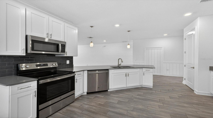 Stainless appliances