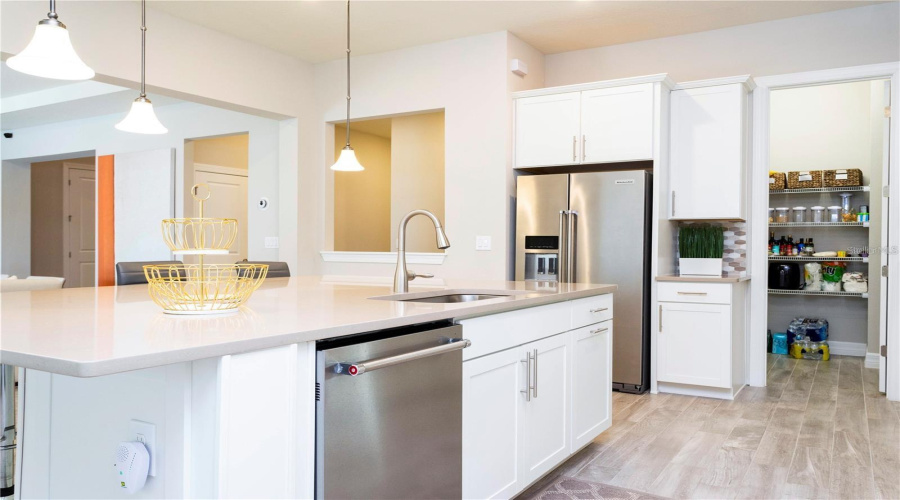 ORLANDO, Florida 32836, 6 Bedrooms Bedrooms, ,4 BathroomsBathrooms,Residential,For Sale,WANDERING,0,MFRS5147298