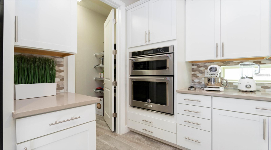 ORLANDO, Florida 32836, 6 Bedrooms Bedrooms, ,4 BathroomsBathrooms,Residential,For Sale,WANDERING,0,MFRS5147298