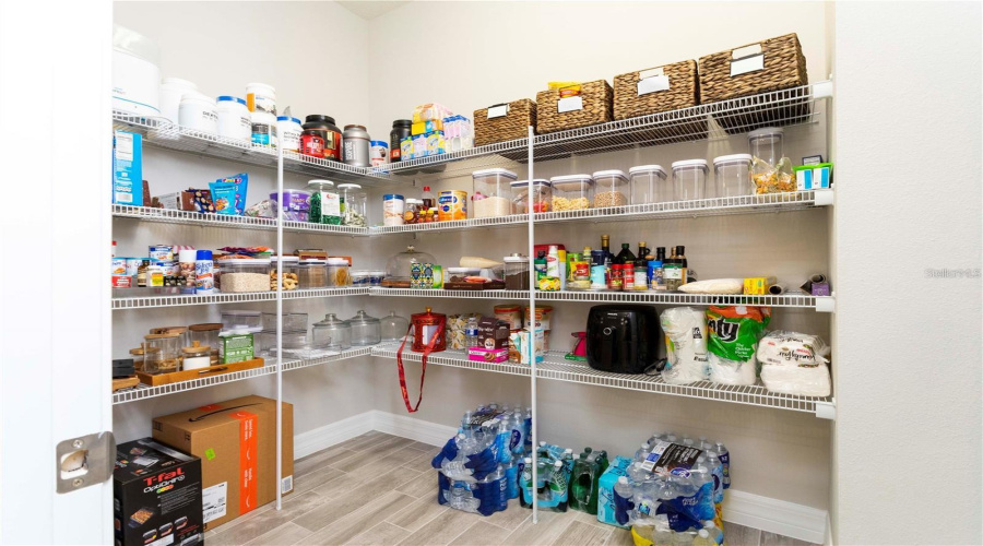 ORLANDO, Florida 32836, 6 Bedrooms Bedrooms, ,4 BathroomsBathrooms,Residential,For Sale,WANDERING,0,MFRS5147298