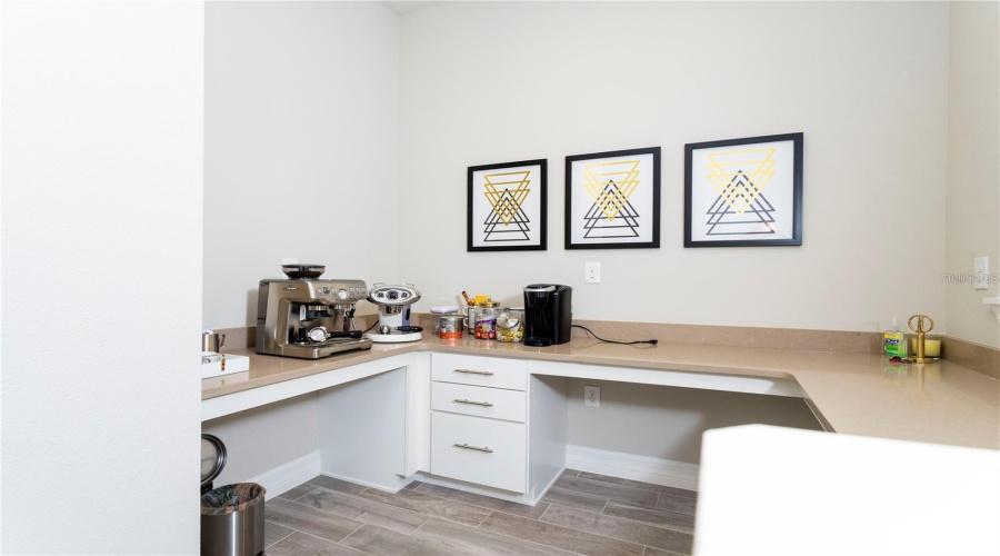 ORLANDO, Florida 32836, 6 Bedrooms Bedrooms, ,4 BathroomsBathrooms,Residential,For Sale,WANDERING,0,MFRS5147298