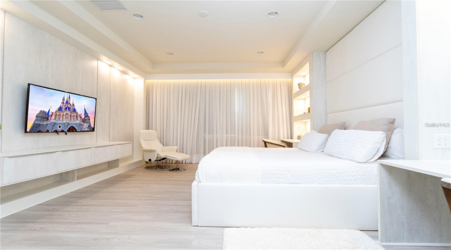 ORLANDO, Florida 32836, 6 Bedrooms Bedrooms, ,4 BathroomsBathrooms,Residential,For Sale,WANDERING,0,MFRS5147298