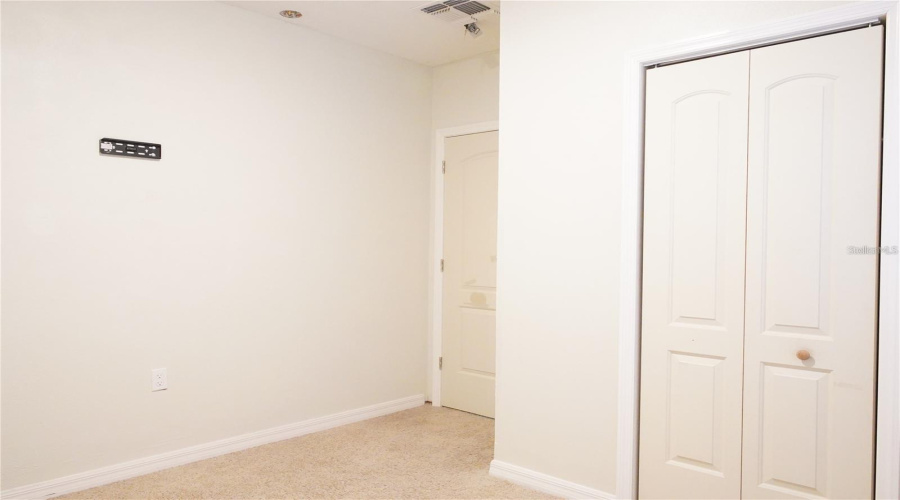 KISSIMMEE, Florida 34747, 5 Bedrooms Bedrooms, ,3 BathroomsBathrooms,Residential,For Sale,PYRUS,0,MFRS5147295