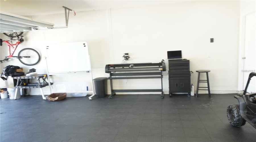 KISSIMMEE, Florida 34747, 5 Bedrooms Bedrooms, ,3 BathroomsBathrooms,Residential,For Sale,PYRUS,0,MFRS5147295