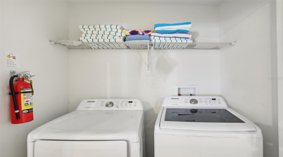 DAVENPORT, Florida 33896, 8 Bedrooms Bedrooms, ,5 BathroomsBathrooms,Residential,For Sale,WEXFORD,0,MFRO6209011