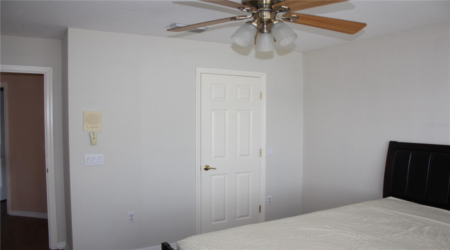 KISSIMMEE, Florida 34746, 5 Bedrooms Bedrooms, ,4 BathroomsBathrooms,Residential,For Sale,CHAPALA,0,MFRO6396893