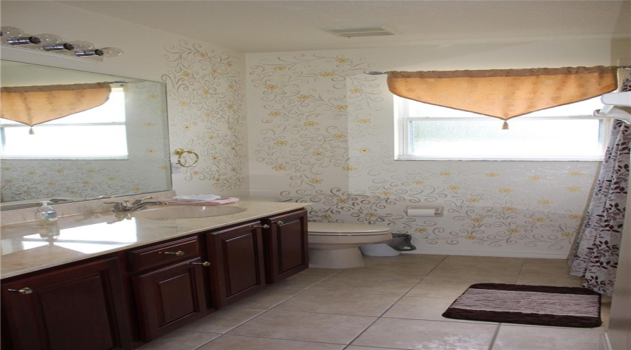 KISSIMMEE, Florida 34746, 5 Bedrooms Bedrooms, ,4 BathroomsBathrooms,Residential,For Sale,CHAPALA,0,MFRO6396893