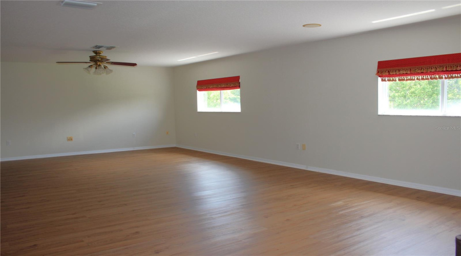 KISSIMMEE, Florida 34746, 5 Bedrooms Bedrooms, ,4 BathroomsBathrooms,Residential,For Sale,CHAPALA,0,MFRO6396893