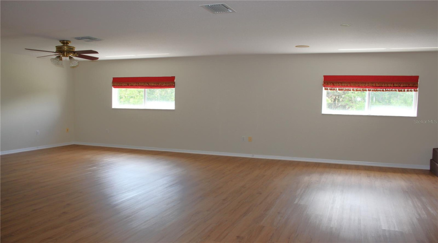 KISSIMMEE, Florida 34746, 5 Bedrooms Bedrooms, ,4 BathroomsBathrooms,Residential,For Sale,CHAPALA,0,MFRO6396893