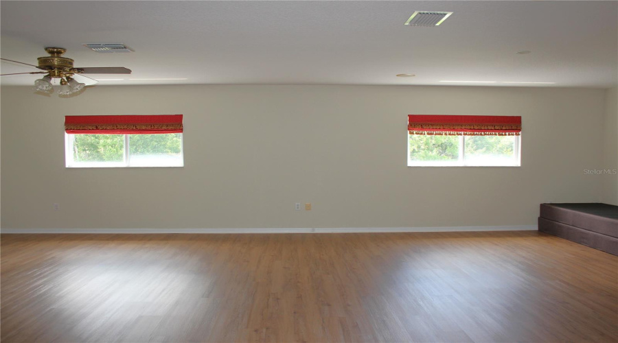 KISSIMMEE, Florida 34746, 5 Bedrooms Bedrooms, ,4 BathroomsBathrooms,Residential,For Sale,CHAPALA,0,MFRO6396893