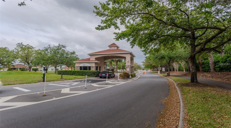 KISSIMMEE, Florida 34746, 5 Bedrooms Bedrooms, ,4 BathroomsBathrooms,Residential,For Sale,CHAPALA,0,MFRO6396893