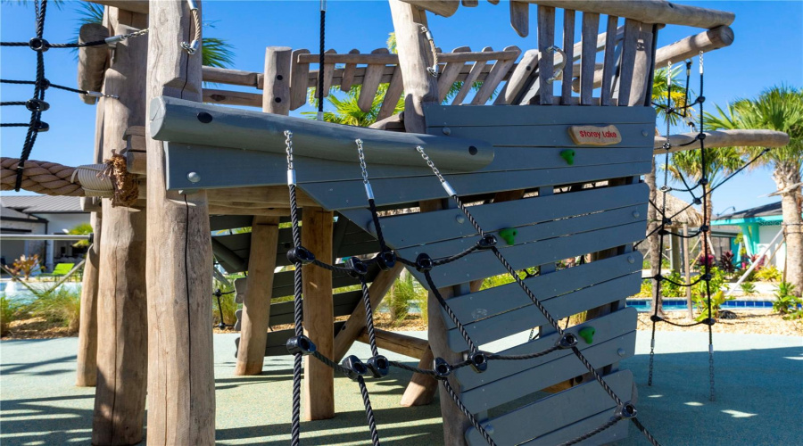 KISSIMMEE, Florida 34746, 4 Bedrooms Bedrooms, ,3 BathroomsBathrooms,Residential,For Sale,SCENE,0,MFRS5147311