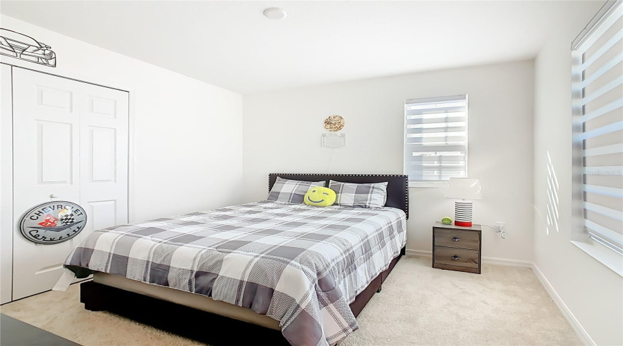 DAVENPORT, Florida 33837, 5 Bedrooms Bedrooms, ,2 BathroomsBathrooms,Residential,For Sale,SWAN SWIM,0,MFRS5136959