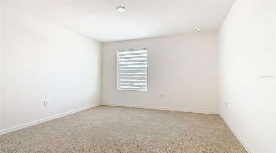 DAVENPORT, Florida 33837, 5 Bedrooms Bedrooms, ,2 BathroomsBathrooms,Residential,For Sale,SWAN SWIM,0,MFRS5136959