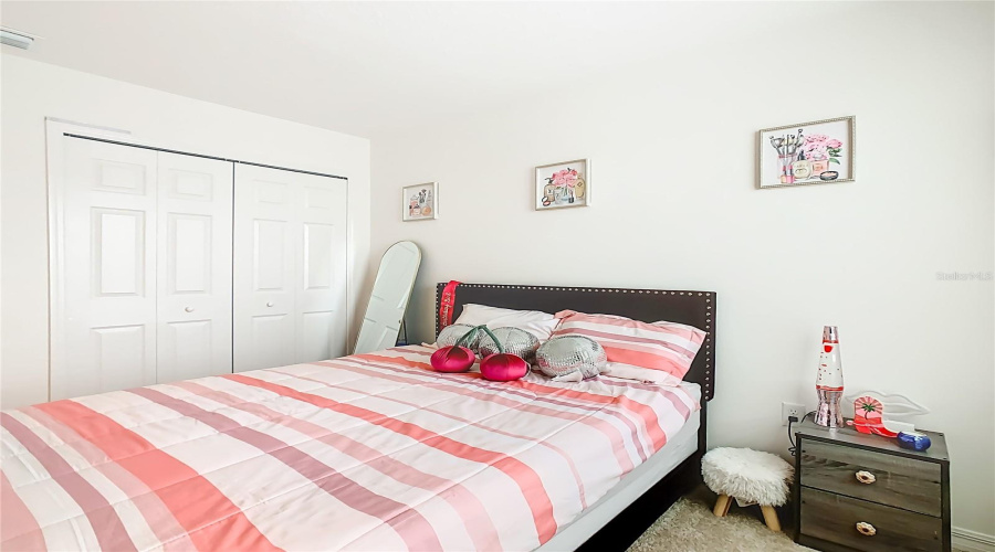 DAVENPORT, Florida 33837, 5 Bedrooms Bedrooms, ,2 BathroomsBathrooms,Residential,For Sale,SWAN SWIM,0,MFRS5136959