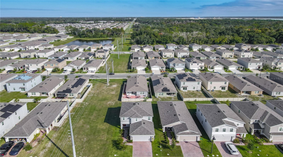 DAVENPORT, Florida 33837, 5 Bedrooms Bedrooms, ,2 BathroomsBathrooms,Residential,For Sale,SWAN SWIM,0,MFRS5136959