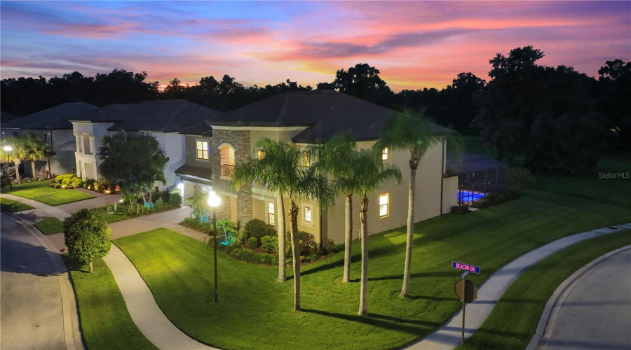 KISSIMMEE, Florida 34746, 6 Bedrooms Bedrooms, ,4 BathroomsBathrooms,Residential,For Sale,BEACON,0,MFRO6342981