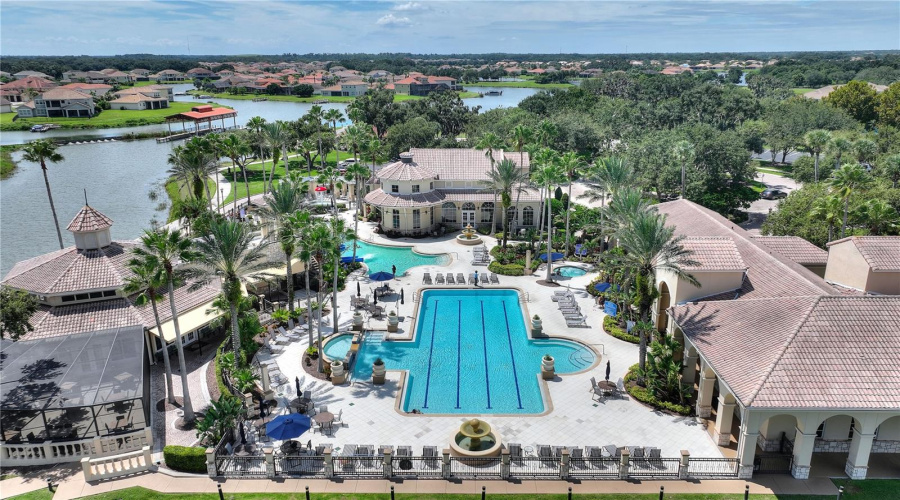 KISSIMMEE, Florida 34746, 6 Bedrooms Bedrooms, ,4 BathroomsBathrooms,Residential,For Sale,BEACON,0,MFRO6342981