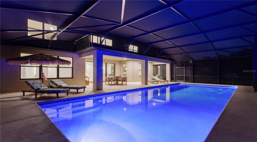 KISSIMMEE, Florida 34746, 6 Bedrooms Bedrooms, ,4 BathroomsBathrooms,Residential,For Sale,BEACON,0,MFRO6342981