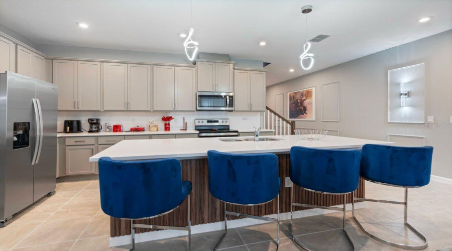 KISSIMMEE, Florida 34747, 6 Bedrooms Bedrooms, ,4 BathroomsBathrooms,Residential,For Sale,ZABALLINA,0,MFRO6295498